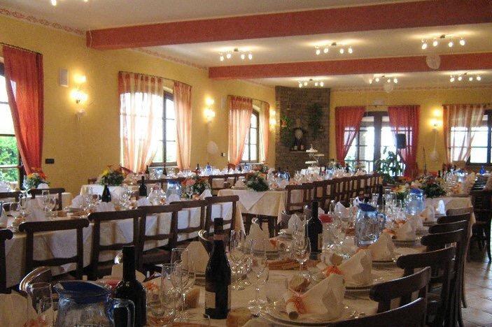 Villa Carla Castino Bagian luar foto